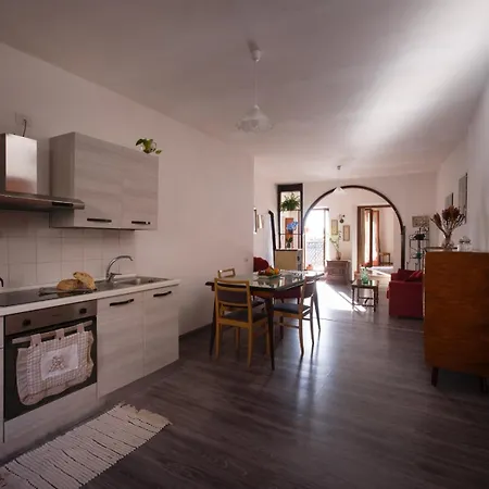 Lägenhet La Casa Di Nonna Clara *
